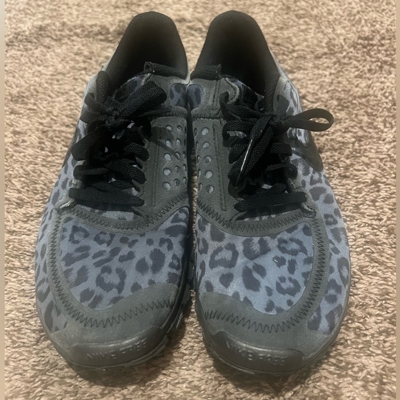 Nike Leopard print Nike Free 5.0 v4 womens sz 9 SOLD OUT - Picture 2 of 5